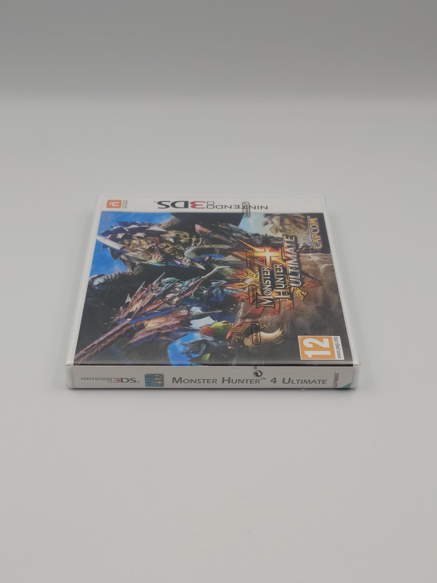 Monster Hunter 4 Ultimate (Nintendo 3DS, UKV) - Factory Sealed