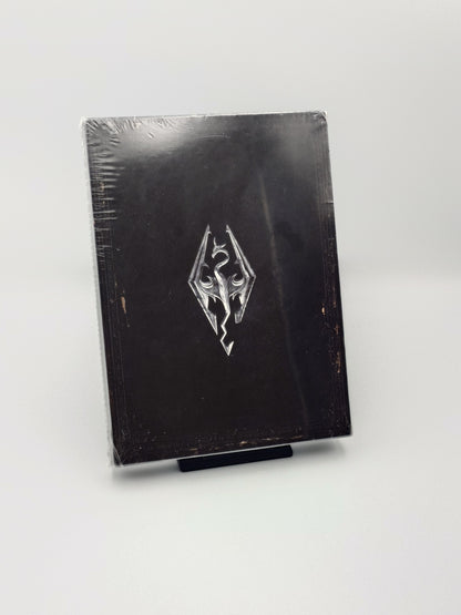 The Elder Scrolls V: Skyrim – Collector's Edition with Custom Acrylic Display Case (Xbox 360, PAL) – Factory Sealed