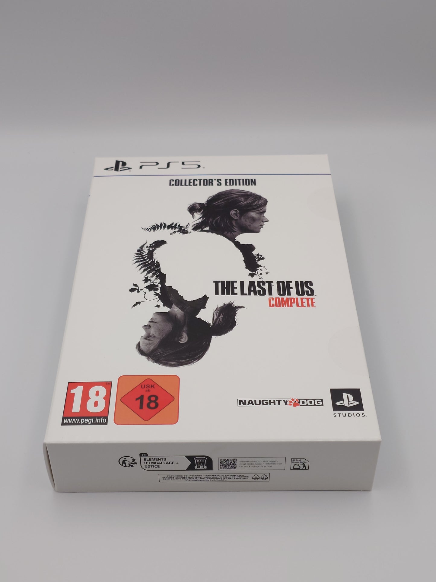 The Last of Us: Complete – Collector's Edition with Custom Acrylic Display Case (PS5, PAL) – Factory Sealed