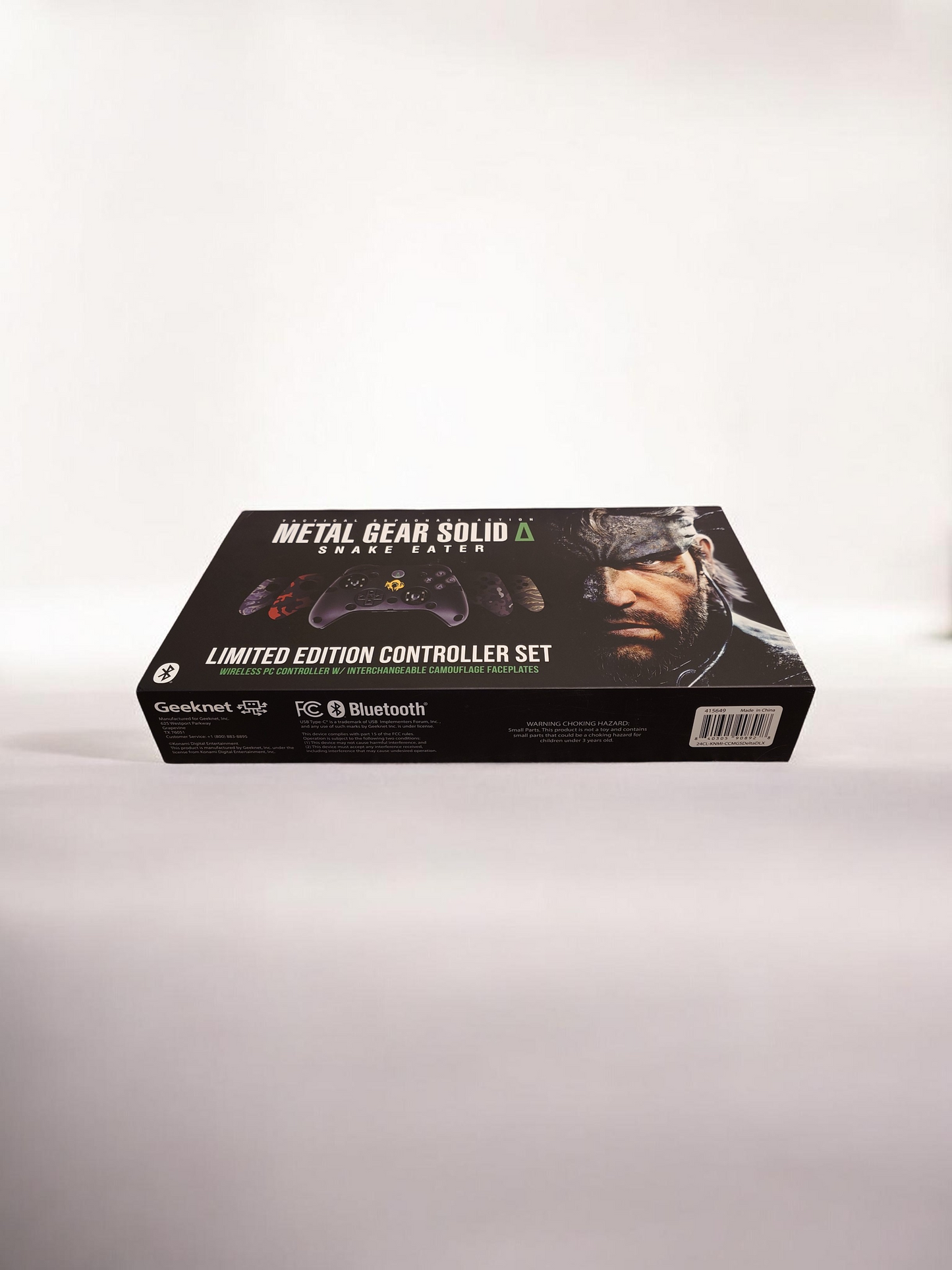 Metal Gear Solid 3: Snake Eater – GameStop Exclusive Limited Edition Deluxe PC Controller Set