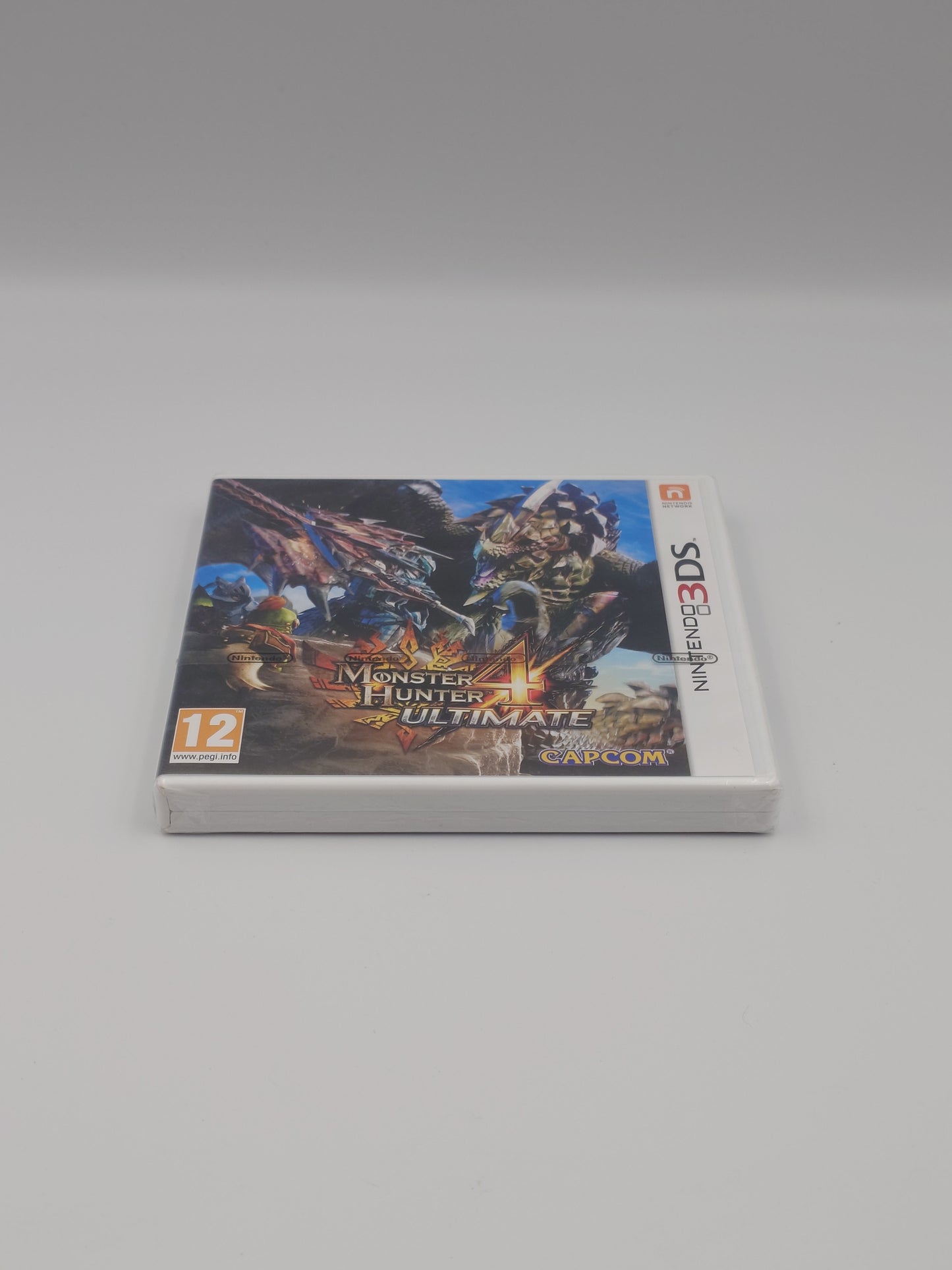 Monster Hunter 4 Ultimate (Nintendo 3DS, UKV) - Factory Sealed