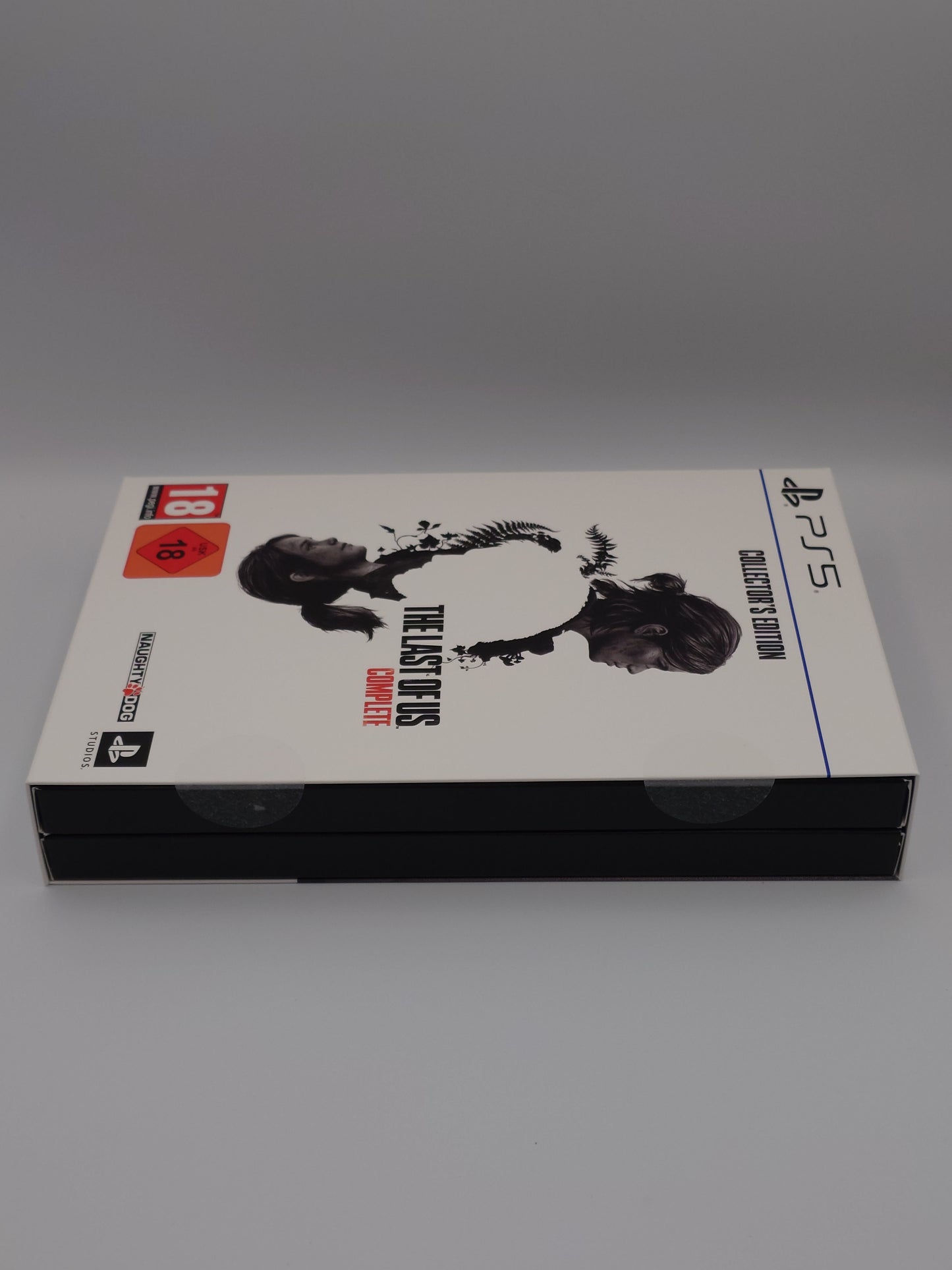 The Last of Us: Complete – Collector's Edition with Custom Acrylic Display Case (PS5, PAL) – Factory Sealed